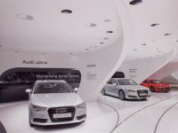 进口汽车旗舰店展厅室内展示效果-2209-03